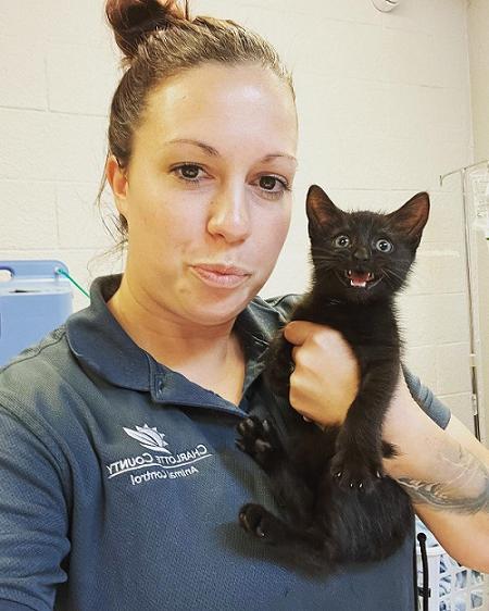 Officer Mazzoni and kitten